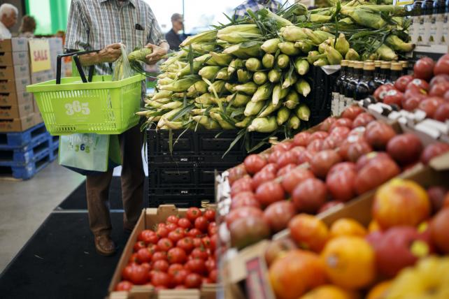 embosswebworks's tweet photo. Amazon 'Primes' Whole Foods for More Visitors https://t.co/onEQ5feuv9 #onlineadvertising #onlinemarketing https://t.co/hm4AzBFrCw