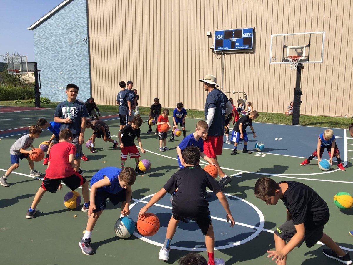 NMChi1872's tweet photo. Great job #TeamNorthbrook #HoopsforHope raised funds for @AlexsLemonade #NMChiCares https://t.co/609Xqa4yqm