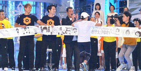 24時間テレビ ブルゾンちえみさんの24時間走っても落ちないアイメイクが話題に その秘密はご本人の過去ツイートにあった Togetter