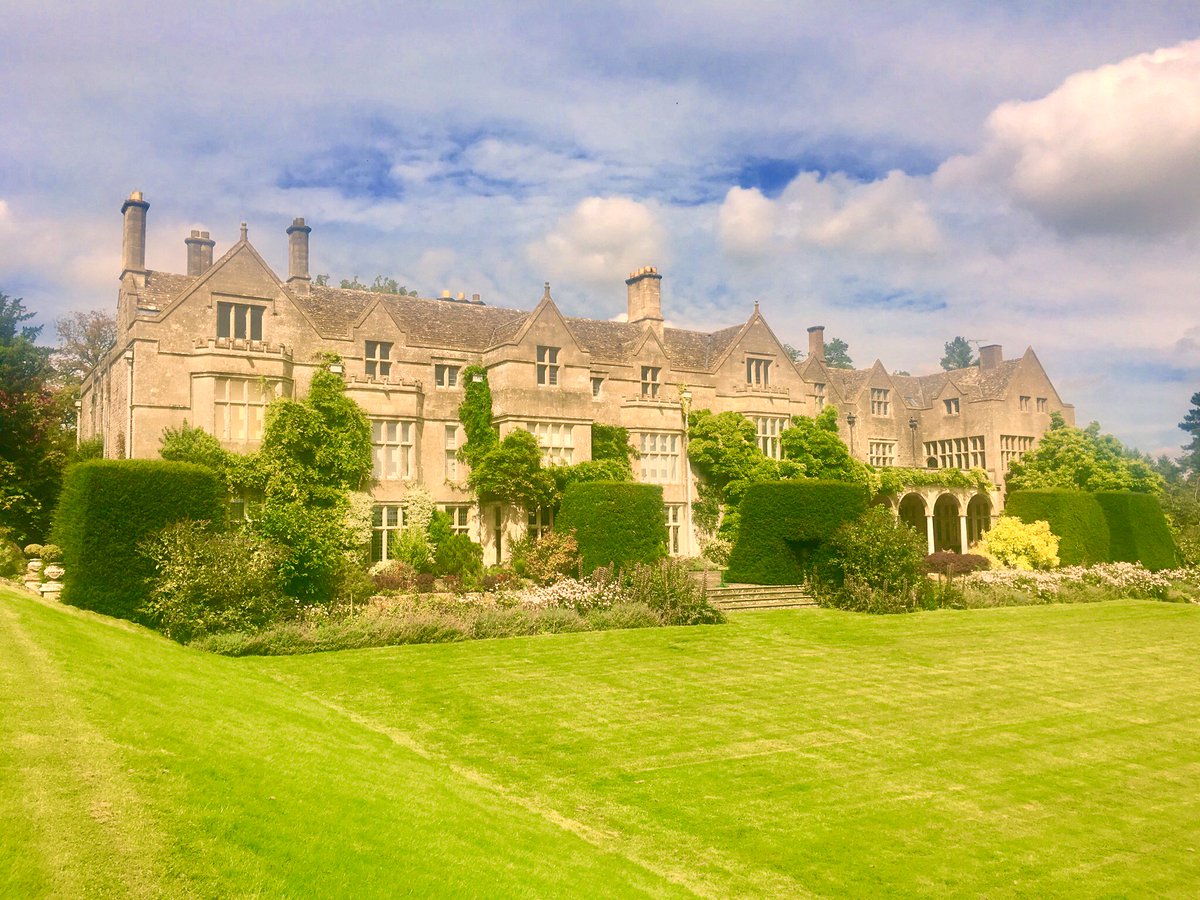 CaroBenyon's tweet photo. Fab visit to the beautiful village&amp; @Miserden_Estate followed by lunch @Carps_miserden #cotswolds #Gloucestershire @CotswoldsConcie https://t.co/69YLydoIcP