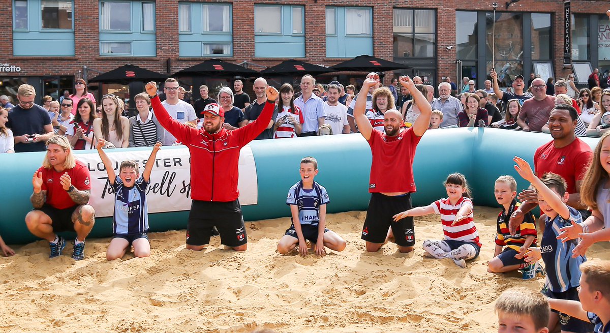 GLCardGlos's tweet photo. Life's a beach this weekend @GloucesterQuays with @gloucesterrugby #BeachWeekender Something for everyone: shops and sand! #WDYT #Gloucester https://t.co/8elgcQKTK8