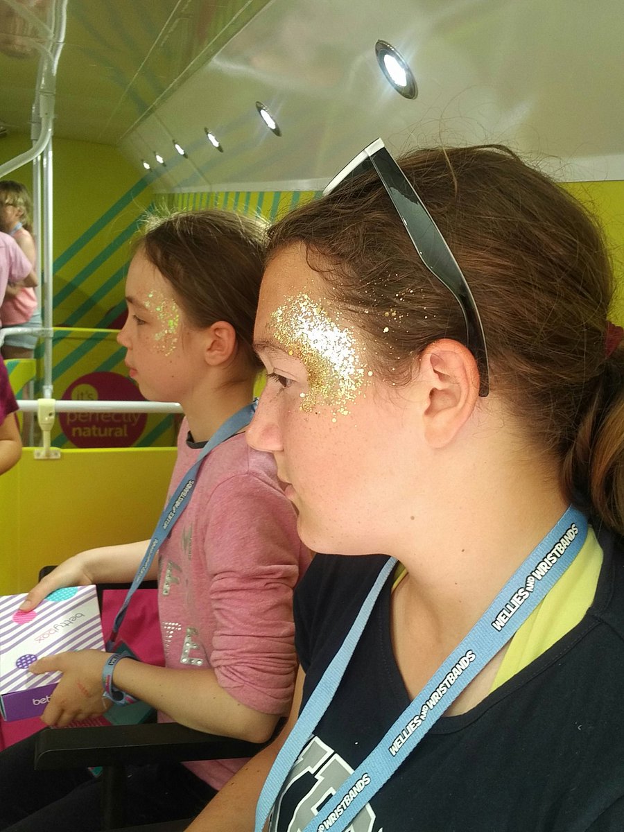 It's still popular at the <a href="/bettycollective/">betty collective</a> bus everyone is getting glittered ready for tonight! #bettyxGirlGuides at #WelliesandWristbands