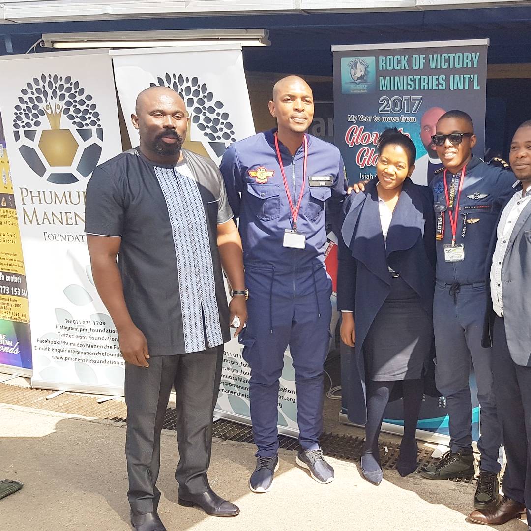 TheBold27's tweet photo. The Expo &amp; Business Seminar with REV Francis O Anosike of Rock of Victory Ministries &amp; @nhlanhla_luxSA  @nativeairways #PMF #nativeairways https://t.co/DLXBRsrn67