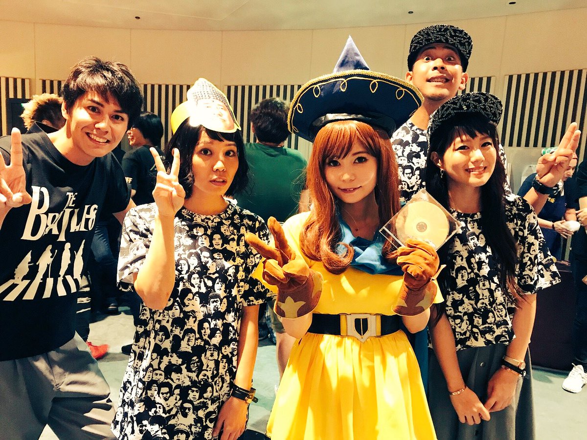 けいた Sur Twitter 勇者ヨシヒコ ダイブイキタクナルツアー 打ち上げぇぇええ しょこたんこと中川翔子さんと 言わずともですが 言います とても綺麗でした D デビュー当時に1度ご一緒した事も覚えていてくださって歓喜 勇者ヨシヒコ セブンウップス