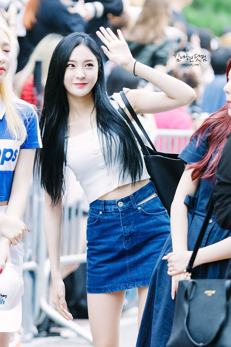 김나현닷컴 tweet media