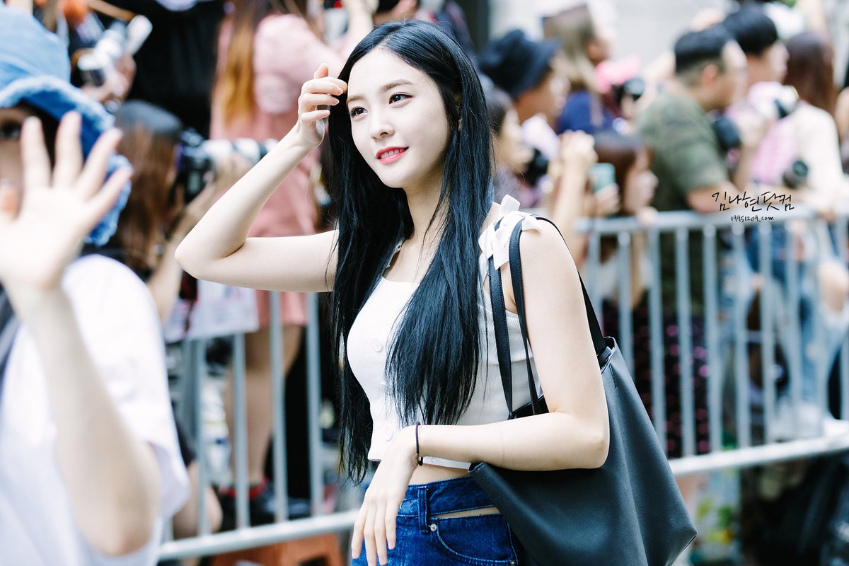 김나현닷컴 tweet media