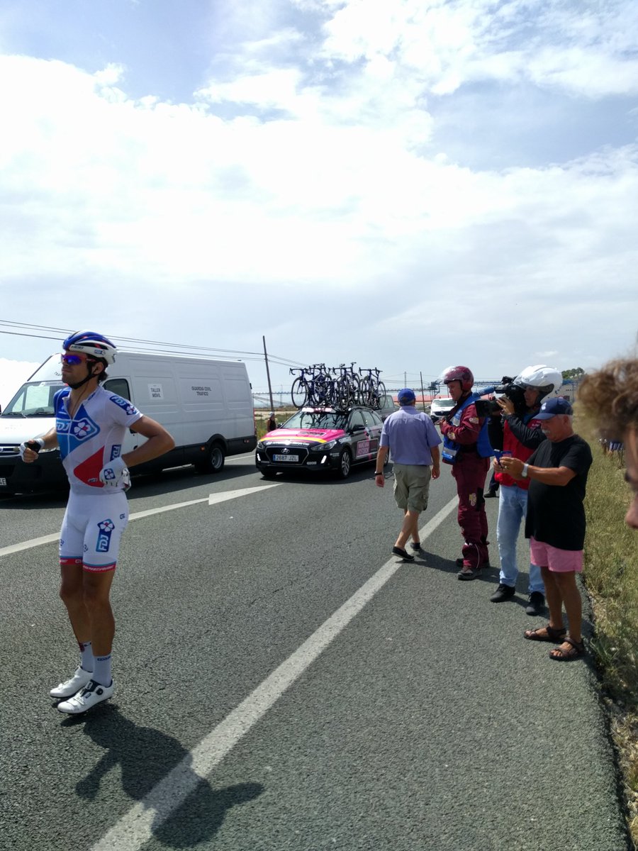 JarpElche's tweet photo. @tve_tve algunas fotos del accidente #3 https://t.co/KosGKymWzq