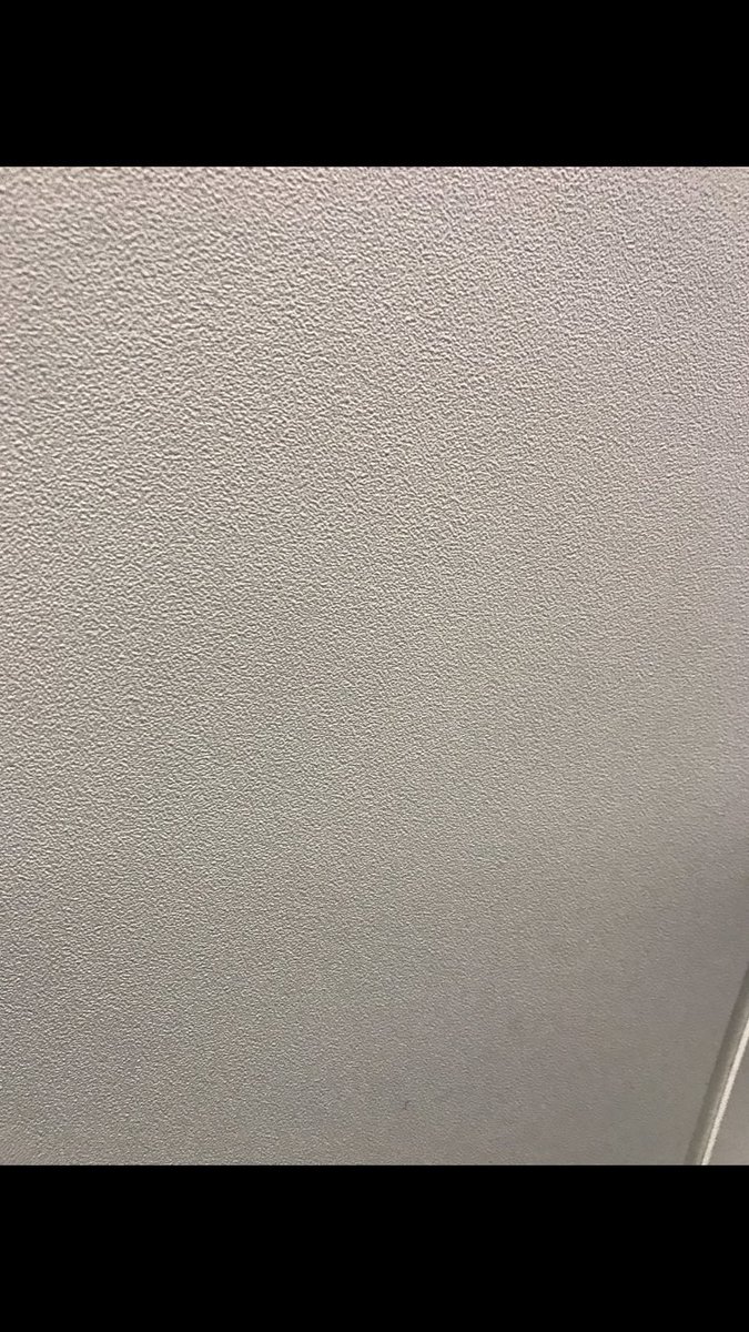 bbybonee's tweet photo. Thanks for the window seat @Delta you've gotta be kidding me https://t.co/BV7oY4CeIv