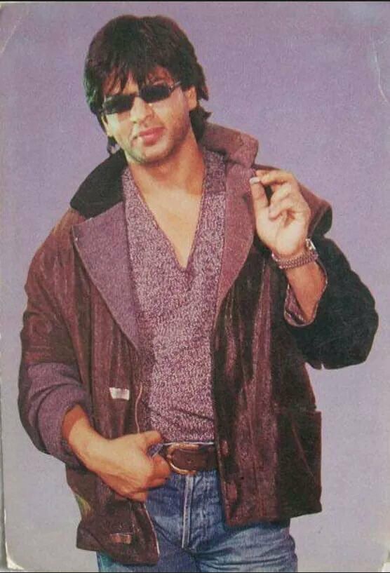 Sarveshsrkk's tweet photo. Looking😍 like #SRK Dimples😘 like #SRK #king👑Khan #JuniorSRK https://t.co/l6xl235Qr8