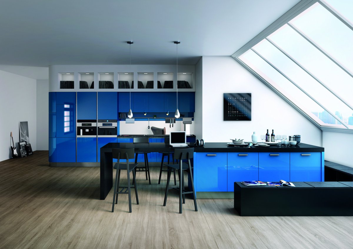 Make a bold #statement with an ocean-blue #kitchen from #Kuhlmann! #modern #kitchendesign #cooking @REtweetNYC <a href="/Range_Hood/">Futuro Futuro Hoods</a> <a href="/RachelRoams/">Rachel Rudwall</a>