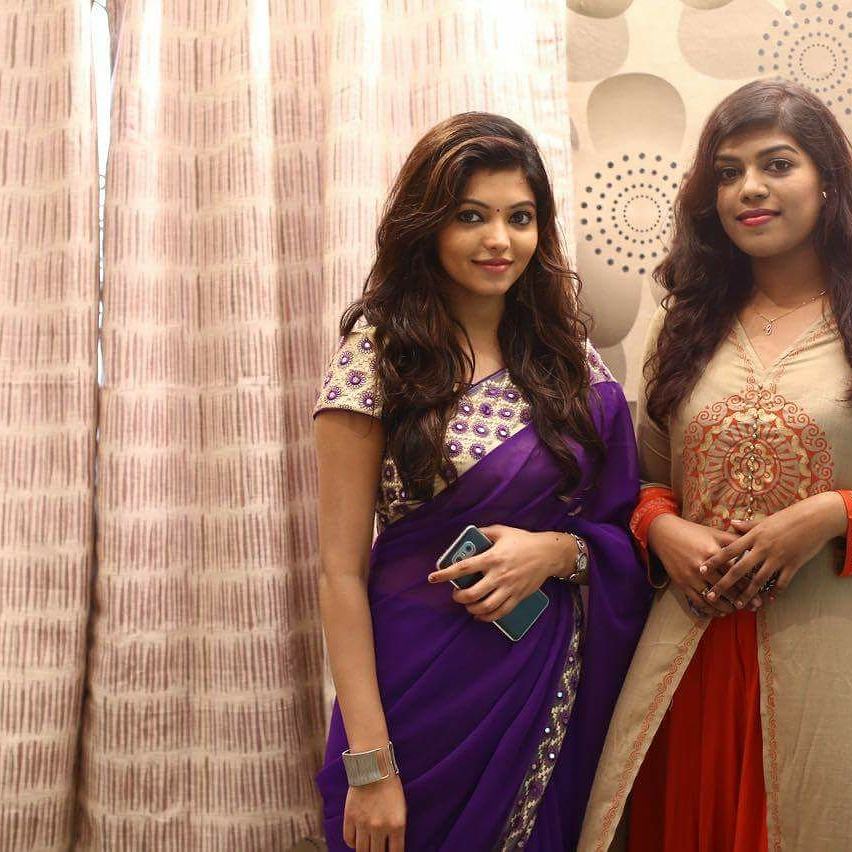AthulyaOfficial's tweet photo. Nivi's boutique opening 😍congrats Nivetha Joseph 😍me nd Samutharakani sir 😍😍 https://t.co/2Mq7M2s3Zg