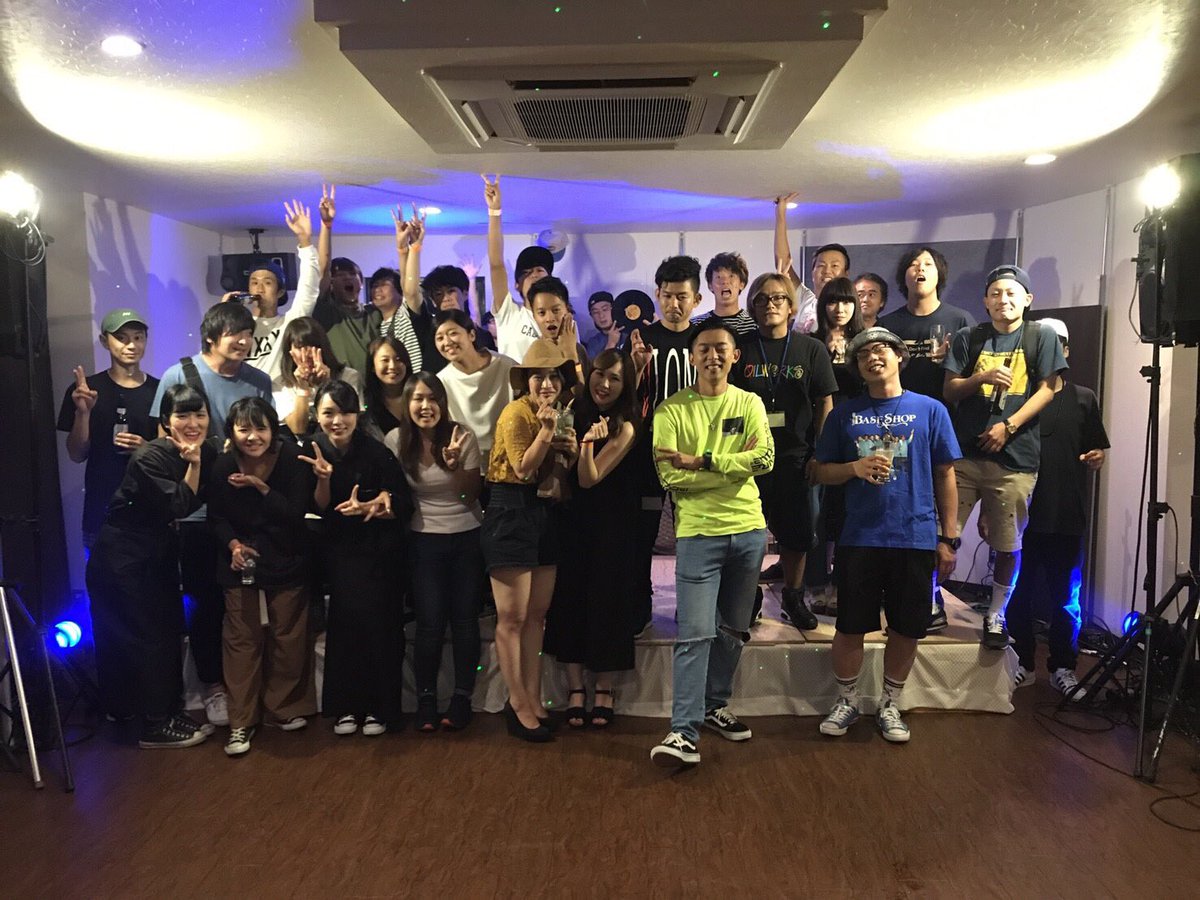 hbber_ken's tweet photo. 昨夜のマツリズム。
まだ、余韻に浸ってます。
もっともっと現場踏みたいっすね。
高知の音遊びの先輩方すげーなー。

#KENTHE390 
#kenhbb
#マツリズム
#高知 https://t.co/91Fb92HXh2