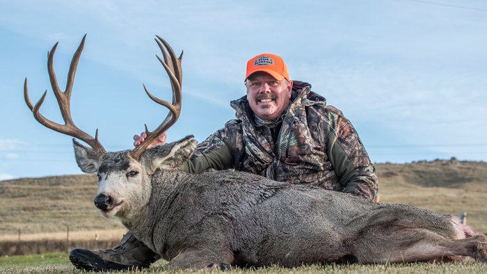 OUTDChannel's tweet photo. Aiding #conservation efforts to expand the #MuleDeer population in #Wyoming! @LLBean #GuidetotheOutdoors - SUNDAYS 9:30am ET #DeerHunting https://t.co/cR3x91oodq