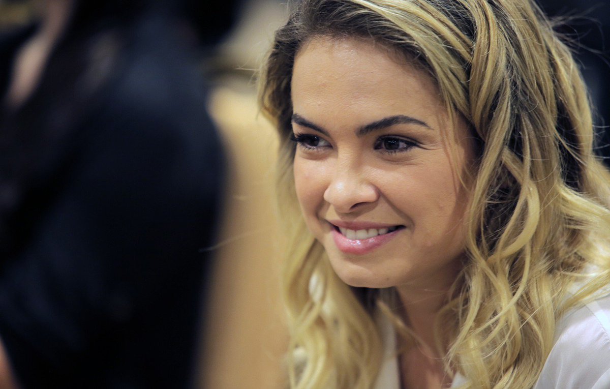 SiteLBcom's tweet image. FOTOS: Lua Blanco durante a entrevista feita com a banda formada pelos irmãos Hanson. 📸