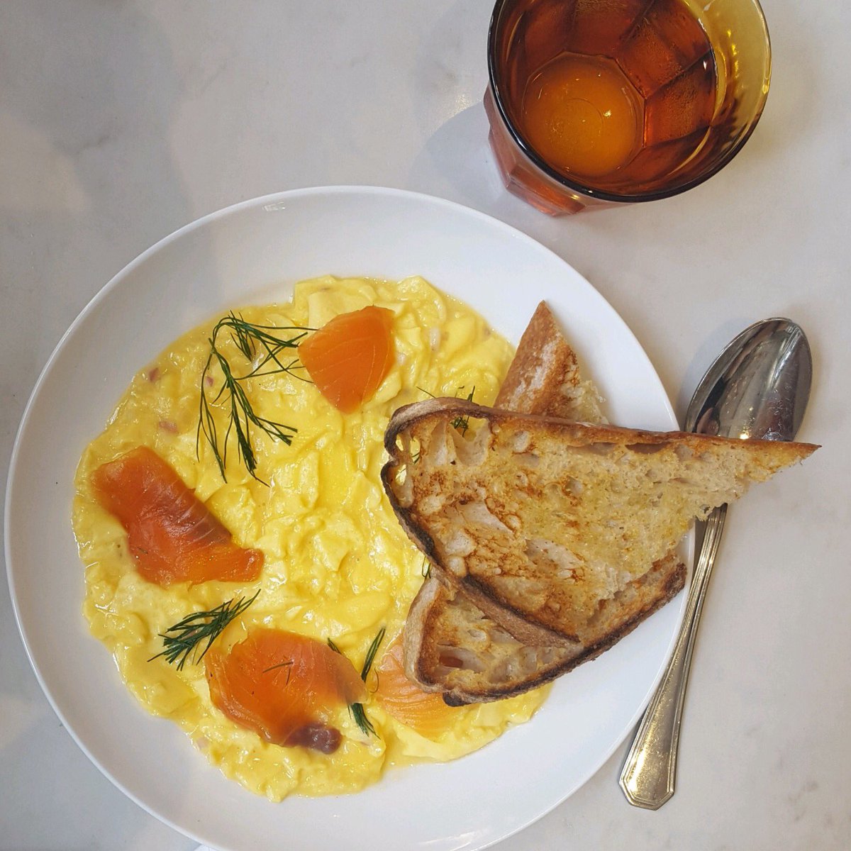 pancakeintake's tweet photo. Morning, lovelies! If you're brunching today, might we suggest @Bernies_Chicago? ...we can't stop thinking about it - even a week later. 😏 https://t.co/xZ504g5og4