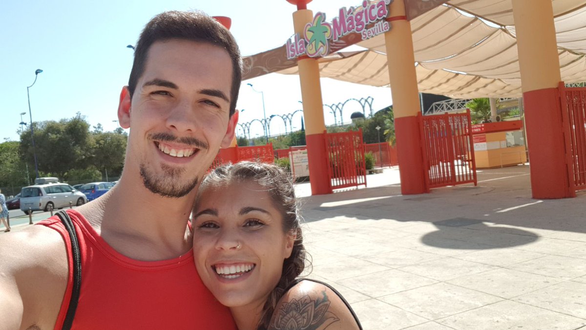 LorienteNerea's tweet photo. Cuando tu novio es tu amigo y  el mejor compañero de locuras #conociendocosasnuevas #detumanosiempre #tequieropequeño https://t.co/hw0JvMmsfG