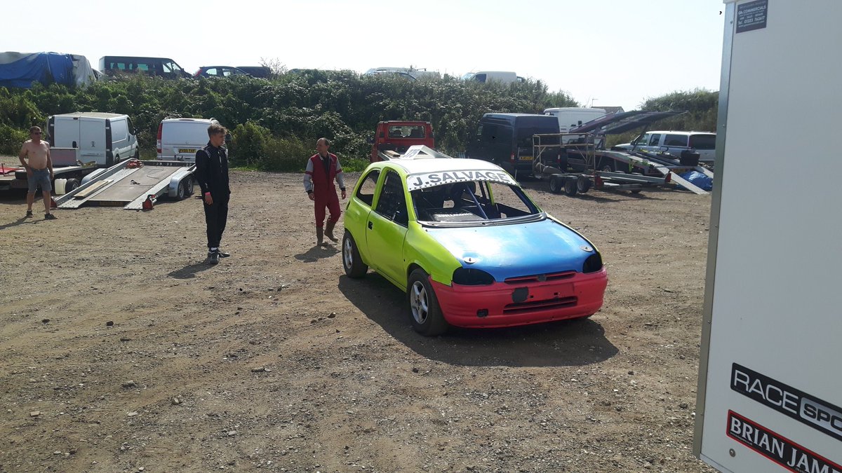 mrs_showtime375's tweet photo. Sunday Stock Car racing! #WINNER #FinallyGotThere https://t.co/oicLwM52h6