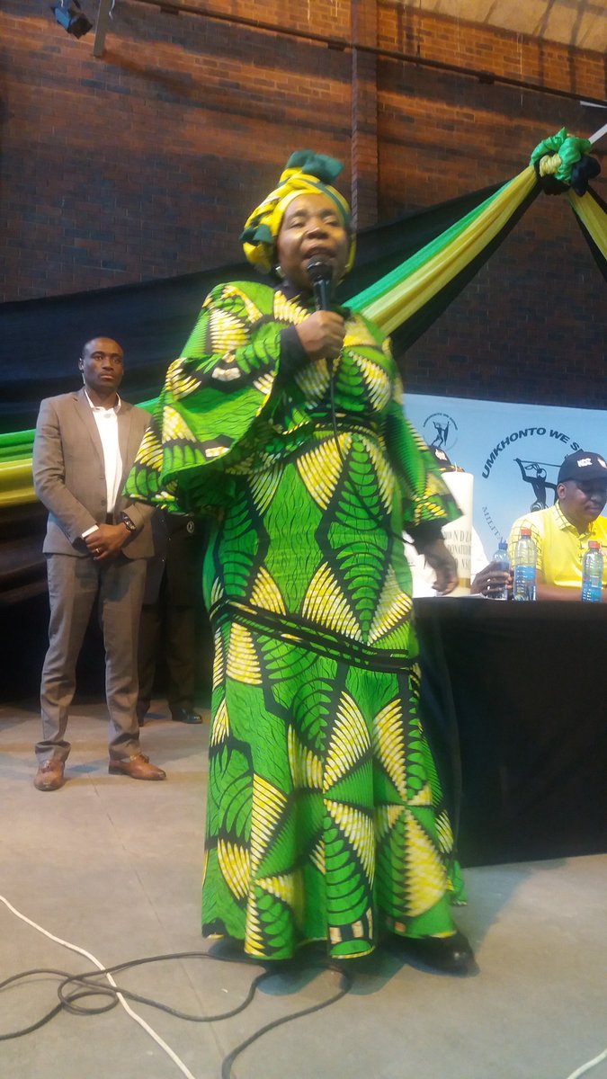 Cde <a href="/DlaminiZuma/">Dr Nkosazana Dlamini Zuma</a> is now speaking at the #KhulumaMkhonto dialogue hosted by the #MKVA in Pimville Community Centre in Soweto