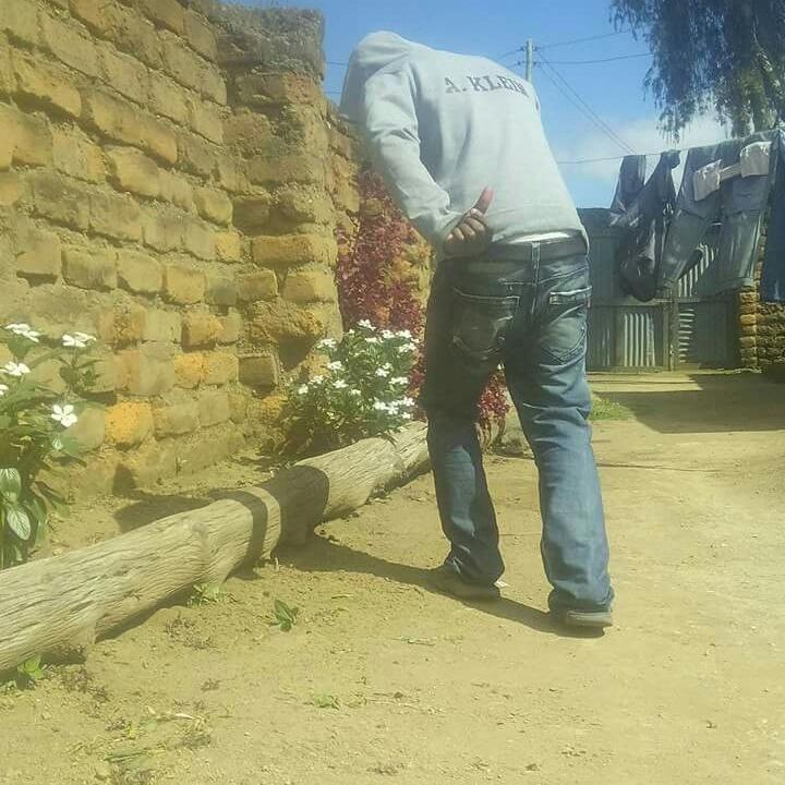 MmbagaMsafiri's tweet photo. # Ukiwa mzima shukulu mungu wapo wautafutao uzima wako japo sekunde 1. https://t.co/flF0uQX9tD