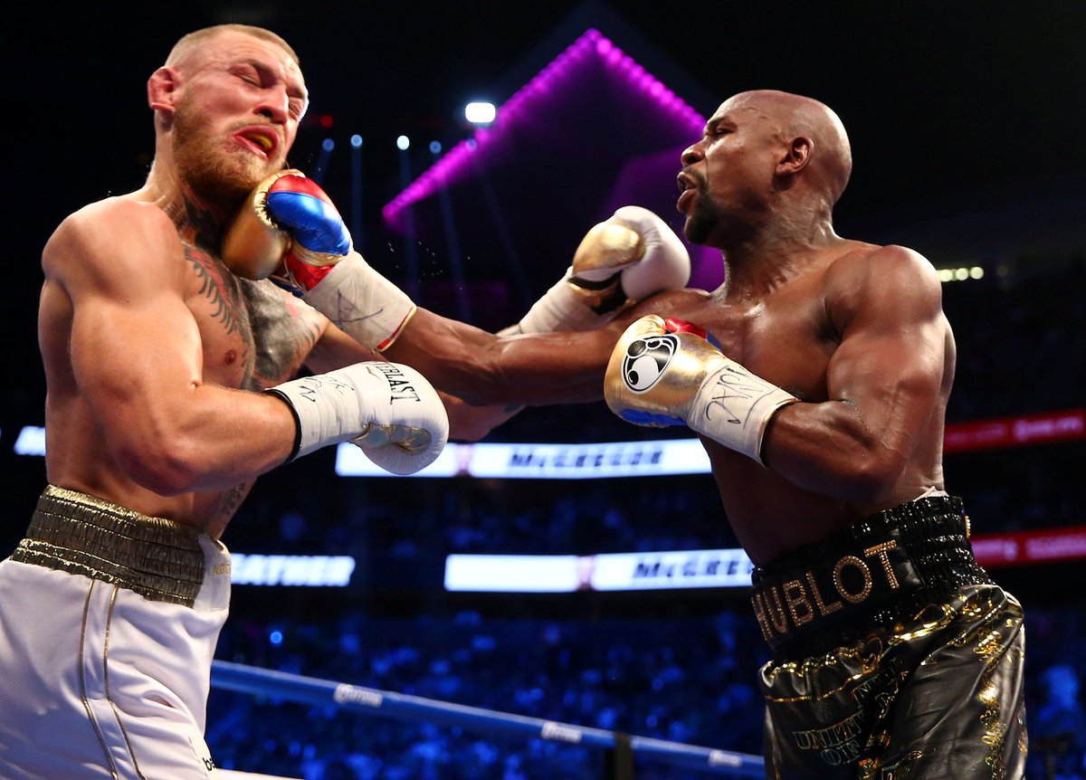 DeportesCuatro's tweet photo. ¿Te perdiste algo del combate del siglo? Aquí tienes el resumen en vídeo del Mayweather vs McGregor y el KO técnico. https://t.co/ltCMrUiXAG https://t.co/ngiUjUCesP