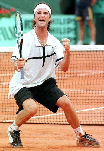 Carlos Moya was born on this date: August 27, 1976.... Happy birthday Carlos!  