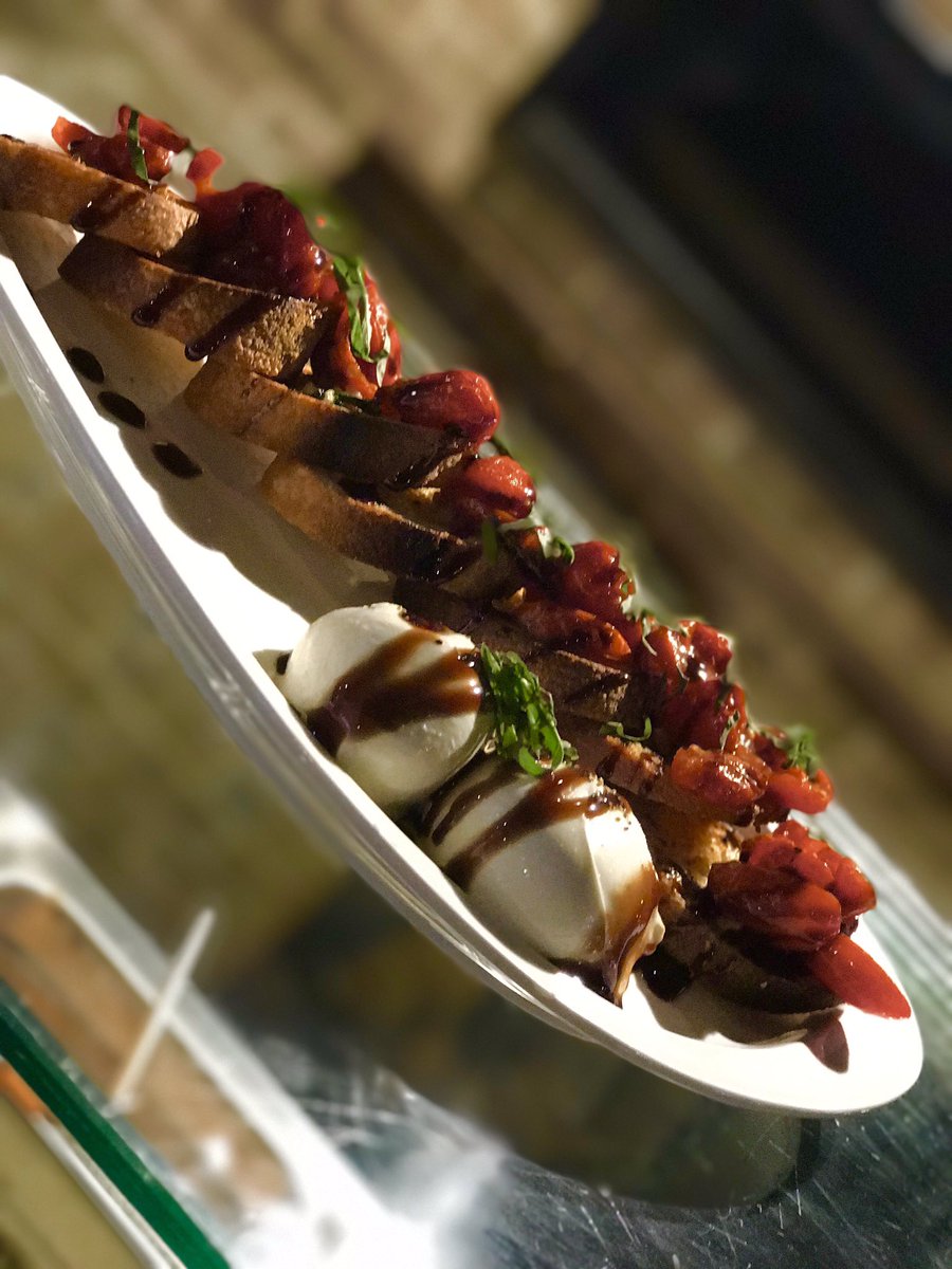 TheDistrictRI's tweet photo. Start Sunday the right way! Join us for brunch! We open at 10:30am! 
•
•
#sunday #SundayFunday #summer #brunch #food #foodies #providenceri https://t.co/1x6ibvxLMv