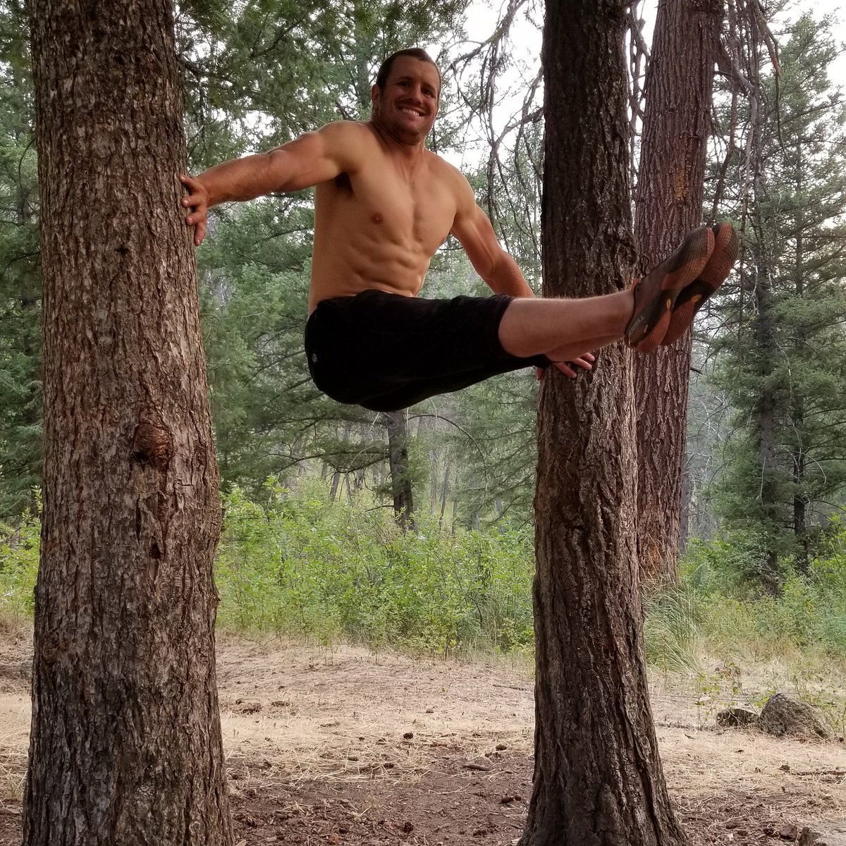 lancepekus's tweet photo. Tree workout. Putting in the work even in the woods.
#cowboyninja #poweredbyBEEF #treeworkout #noexcuses https://t.co/ZbQum87IMP
