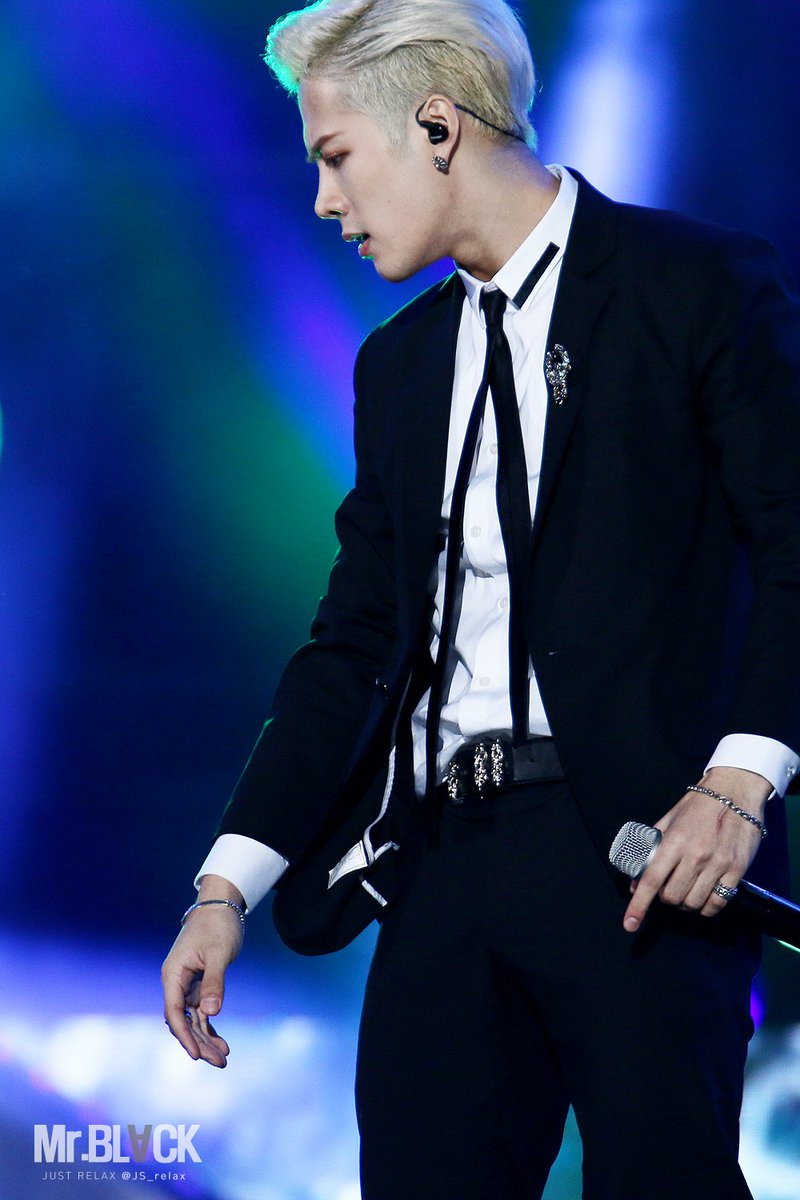 gaaaap_bot's tweet photo. 39. ' 갓세븐 잭슨 ' 의 갭 차이 https://t.co/gZMYNqGDD7