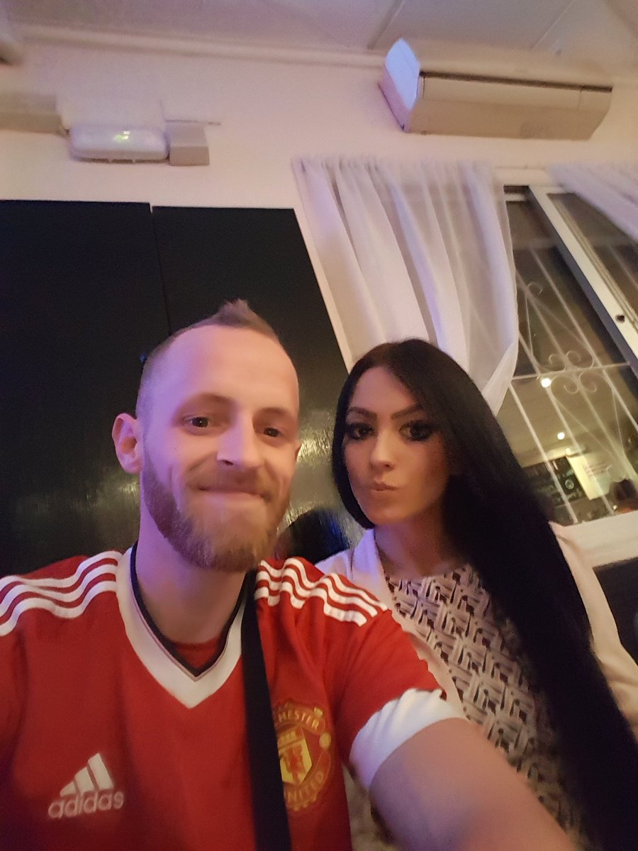 CurtisRogers2's tweet photo. happy birthday to this absolute cracker! have a great day! wish i was there to celebrate it with you! ur a star @JayneLoux ! xx https://t.co/J2lkGnyYro