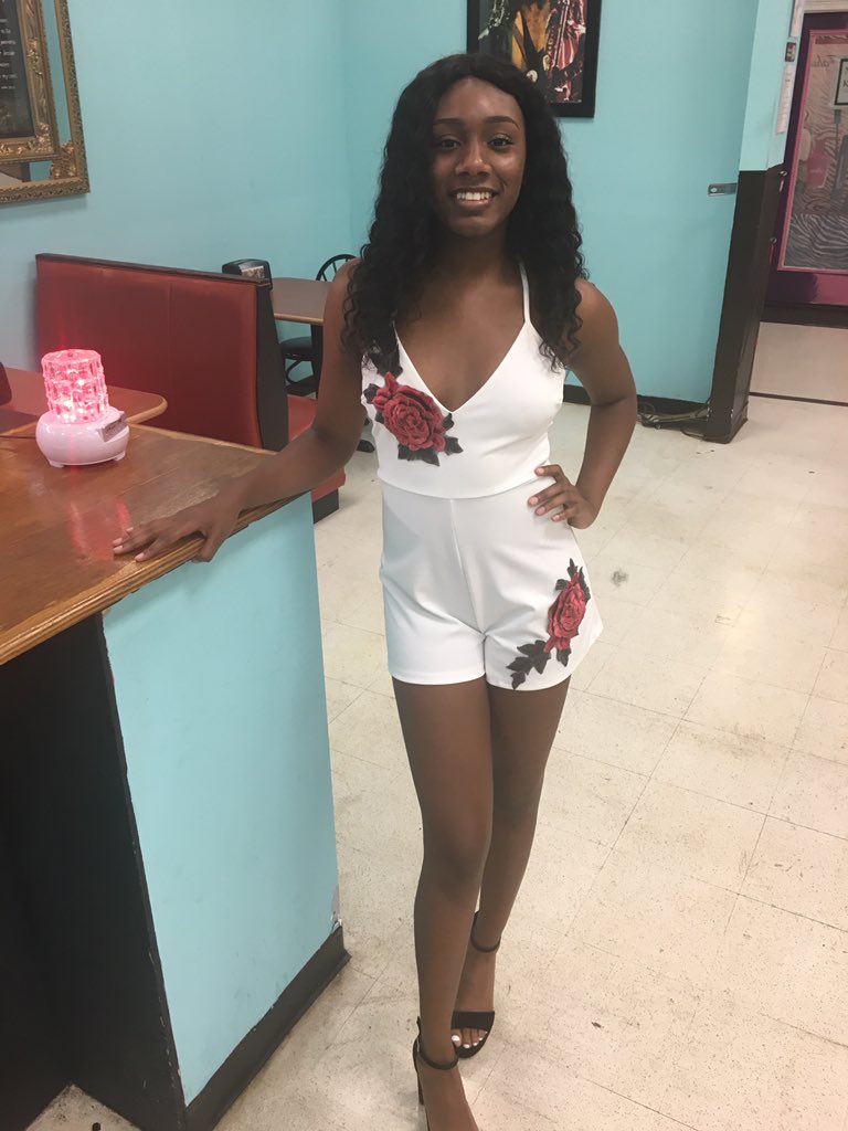 saprinanicole's tweet photo. My name is Saprina Bennett. I'm a professional fashion model here in Atlanta. I am currently seeking representation. Please, retweet! ❤️😘 https://t.co/MrWYq47FBD