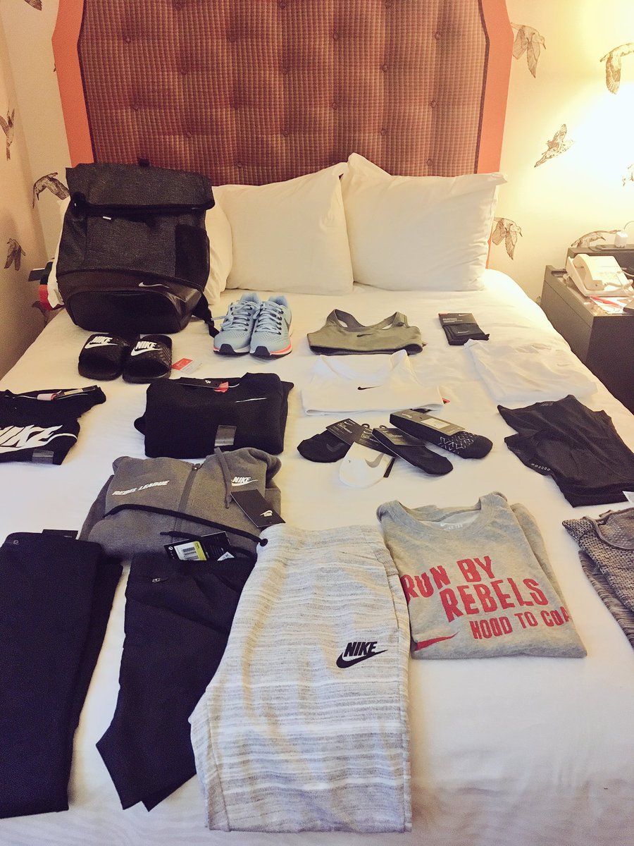 pooja_s15's tweet photo. Welcome like no other!! Thanks @NikeRunning and @HotelMonacoDen for the great stay! xx #HTC2017 #RunByRebels https://t.co/S4RJAaQcso
