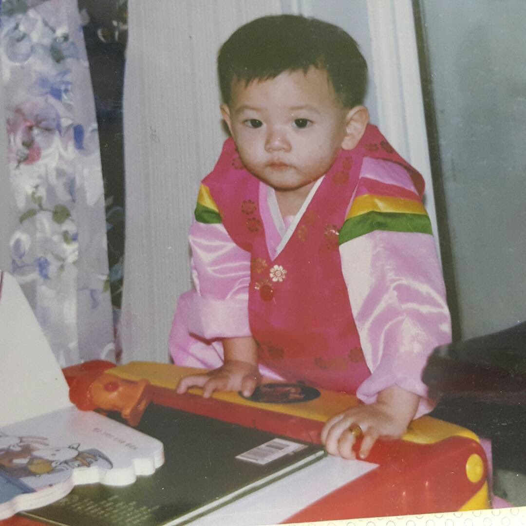 renminkic's tweet photo. Minki l Ren Childhood photos https://t.co/ihfp03Fi1z