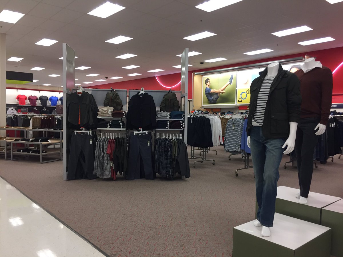 LisaMeeTGT's tweet photo. T2256 Style game is on point as we welcome Goodfellow Co. and A New Day to Target ! #G495 @MikeKimpel99 @S2Roche https://t.co/NzAkFiF2Ga