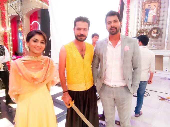 On Set #KumkumBhagya # SritiJha #ShabirAhluwalia #Kkb #Season2 😍💜 <a href="/sritianne/">ً</a> <a href="/SHABIRAHLUWALIA/">SHABIR AHLUWALIA</a>