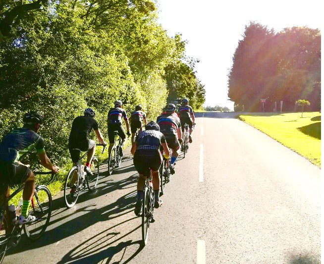 WLR_CC's tweet photo. Club rides in the summer sunshine this morning, beautiful ๐๐๐ #WLRCC #warwickcycling #issummerback https://t.co/7ehcQQ1YRa