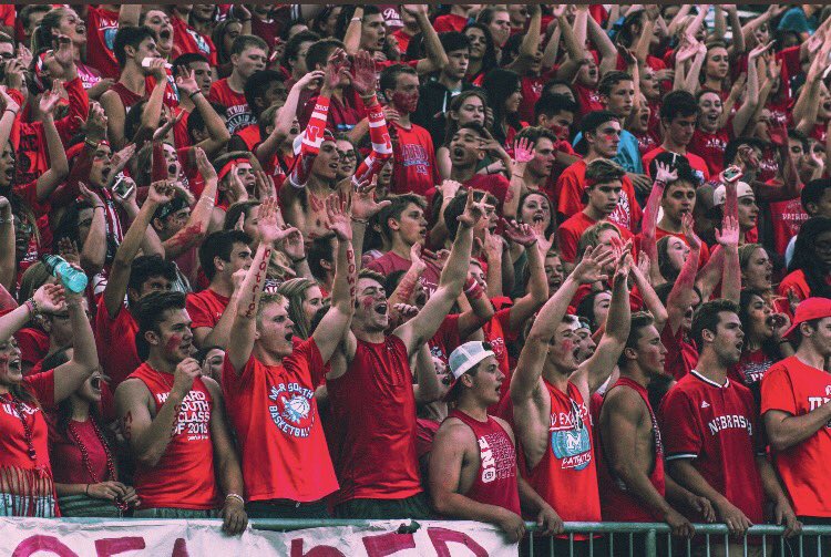 MSouthFootball's tweet photo. Best student section in the state!!!  Thanks for all your support!  We appreciate it!! https://t.co/rhd713fPhH