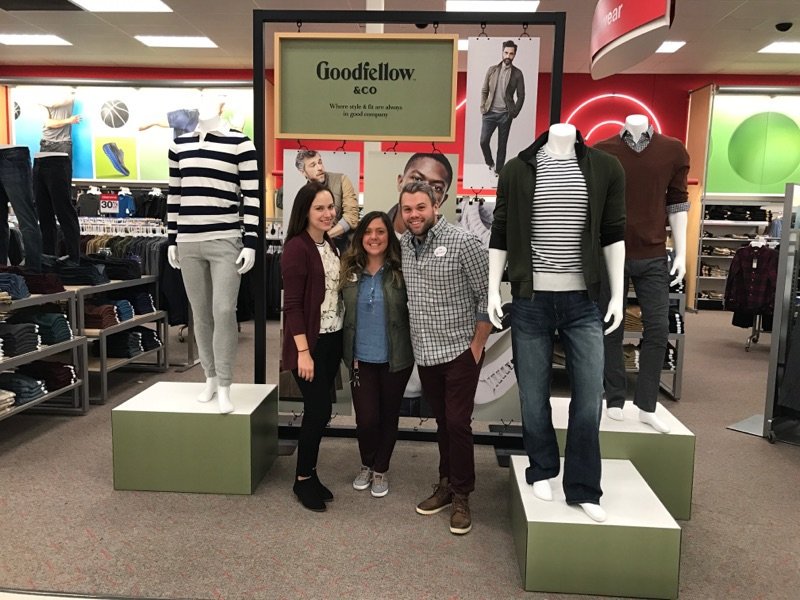 kylefromgm's tweet photo. Ready to get our guests pumped for #aBRANDnewday and #lookingGoodfellow😀😍 https://t.co/dcX67CWGkT