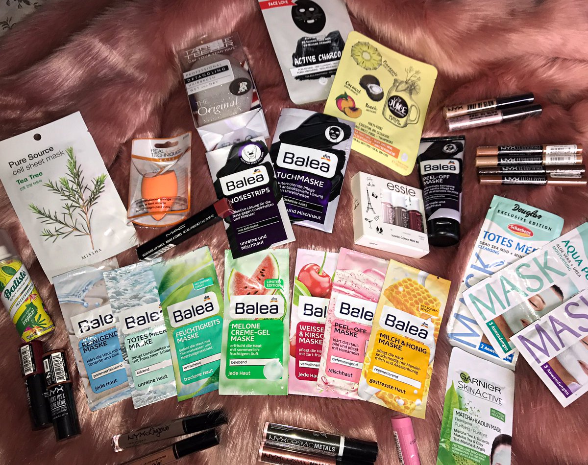 jolinamennen's tweet photo. Twitter Verlosung 🎉
Um zu gewinnen müsst ihr:
Mir auf Twitter folgen ❤️
Diesen Beitrag retweeten 🔁
Gewinnspiel endet am 3.9.2017 23:59 ❤️ https://t.co/Bm9YdqHsYM