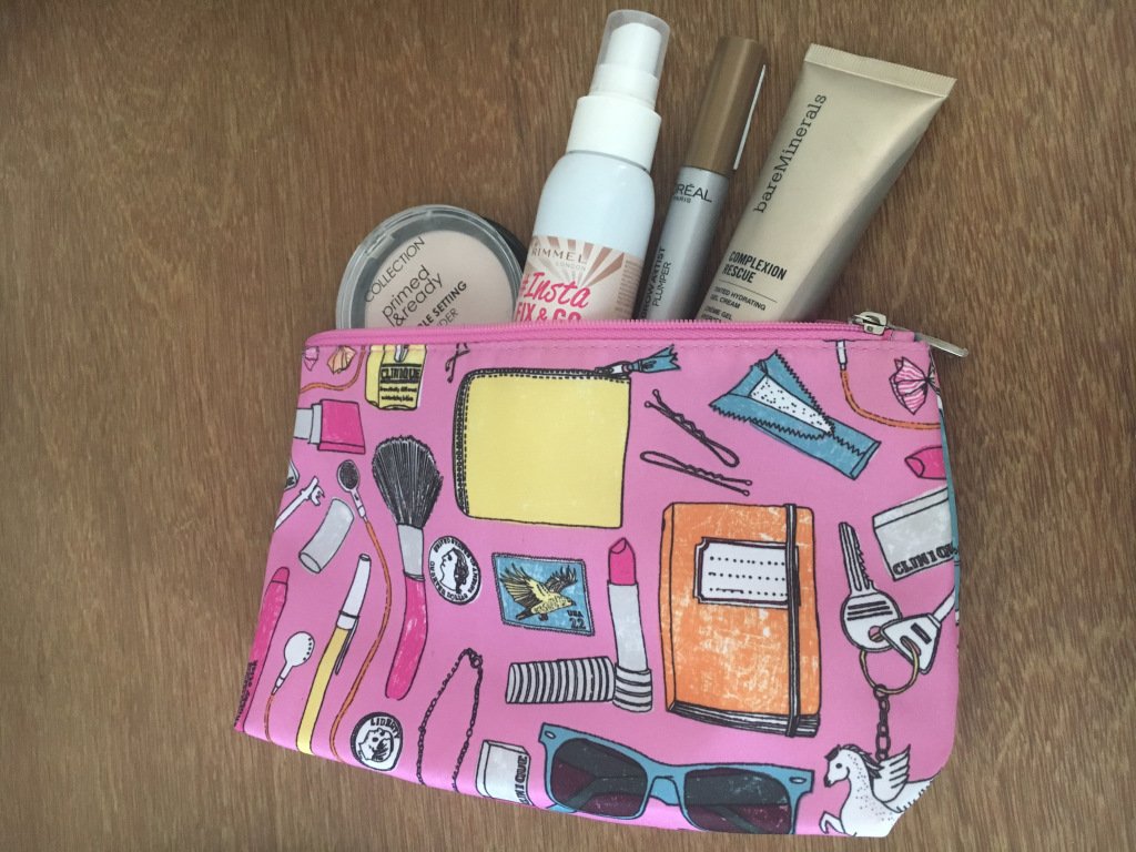 Lenabloggg's tweet photo. Want to know the current make up products I use? Check out my newest post on my blog, Fionn… https://t.co/dvTaZpnYBM https://t.co/V9imYNW1Oy