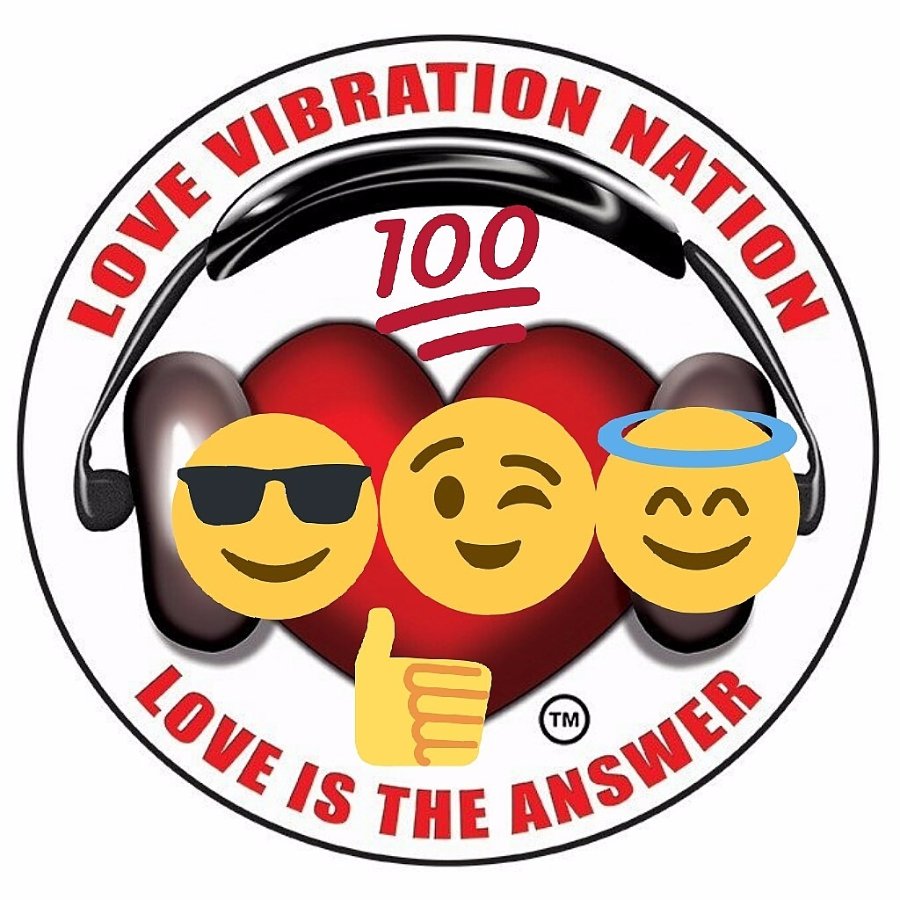 LoveVibrationNa's tweet photo. myhouseradio.fm Today On #LoveITheAnswer Answer Show from 5 to 7pm and 12 noon to 2pm New York time The Late Nite Dancer Live in The mix! https://t.co/1keHYKQoVc