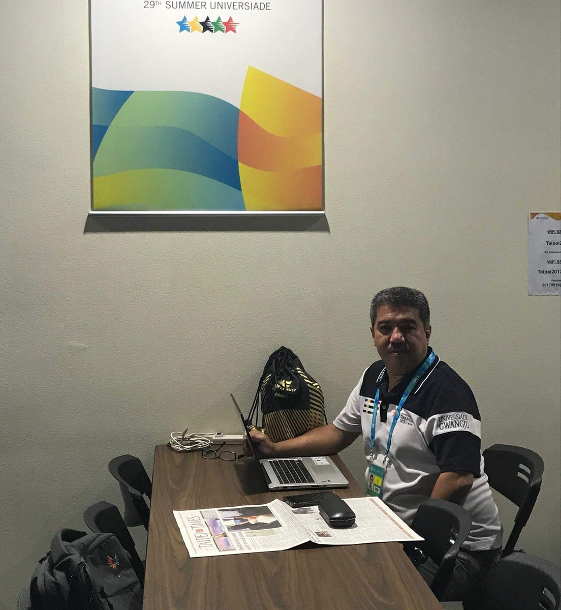 edandaya746's tweet photo. Beating the deadline at the #TaipeiUniversiade2017 @FISUnetwork @fessap_one @psc_gov #FISU #FESSAP #sports #sportswriting https://t.co/793xE0JJlw