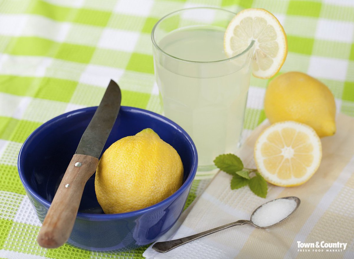 TCFoodMarket's tweet photo. #TownTip: Soak knives in lemon juice and warm water to remove rust spots naturally. https://t.co/AOpWgakdSz