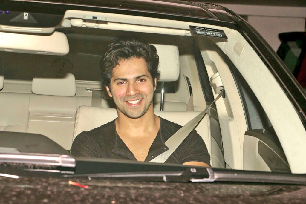 Varuniacs's tweet photo. HQ PICS-3 : Varun Dhawan spotted at Neha Dhupia's Birthday Bash! @Varun_dvn 

#Untagged #VarunDaily https://t.co/TLK3QYo6zI