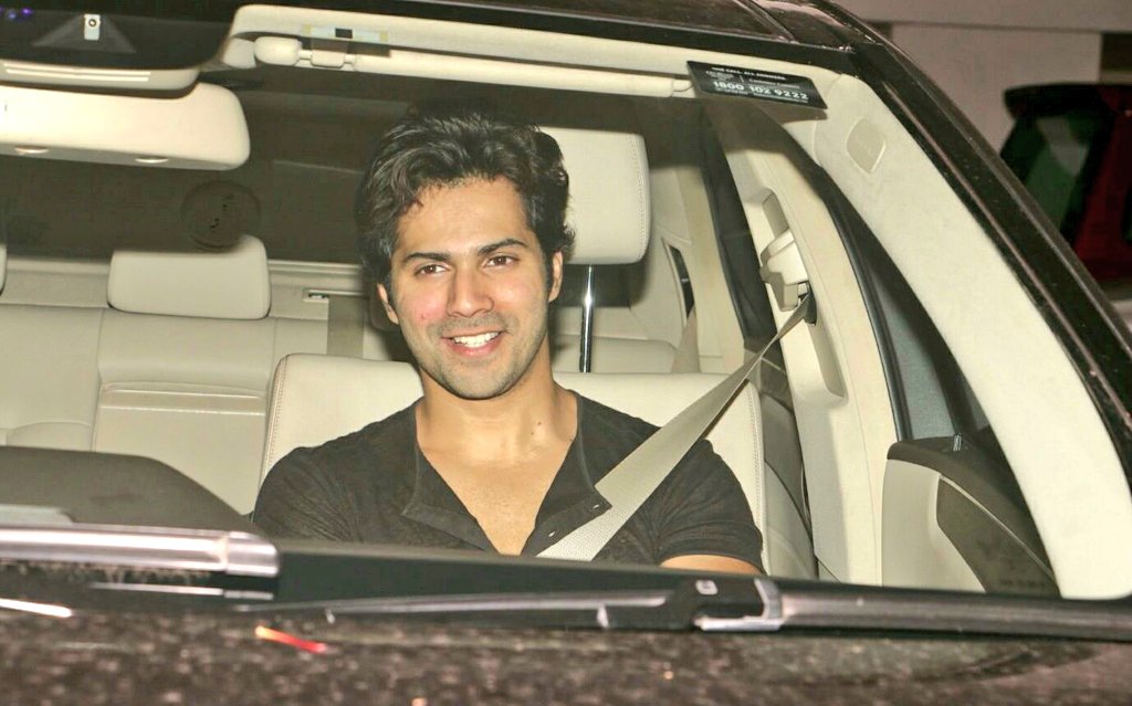Varuniacs's tweet photo. HQ PICS-3 : Varun Dhawan spotted at Neha Dhupia's Birthday Bash! @Varun_dvn 

#Untagged #VarunDaily https://t.co/TLK3QYo6zI