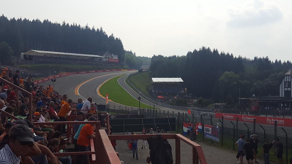_CanWeDoIt's tweet photo. @Gamekings @Max33Verstappen Helaas zagen we hem uitvallen. De game zou een mooie troost zijn! https://t.co/QJD5snU26o