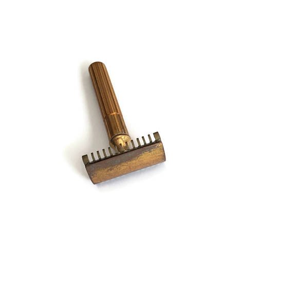 vivaterravintag's tweet photo. #GilletteTech #GilletteRazor #DoubleEdgeRazor #1930sGillette #OpenCombRazor
➤ https://t.co/tErEGCmYt5
via @outfy https://t.co/T90Q2jZ5Lw