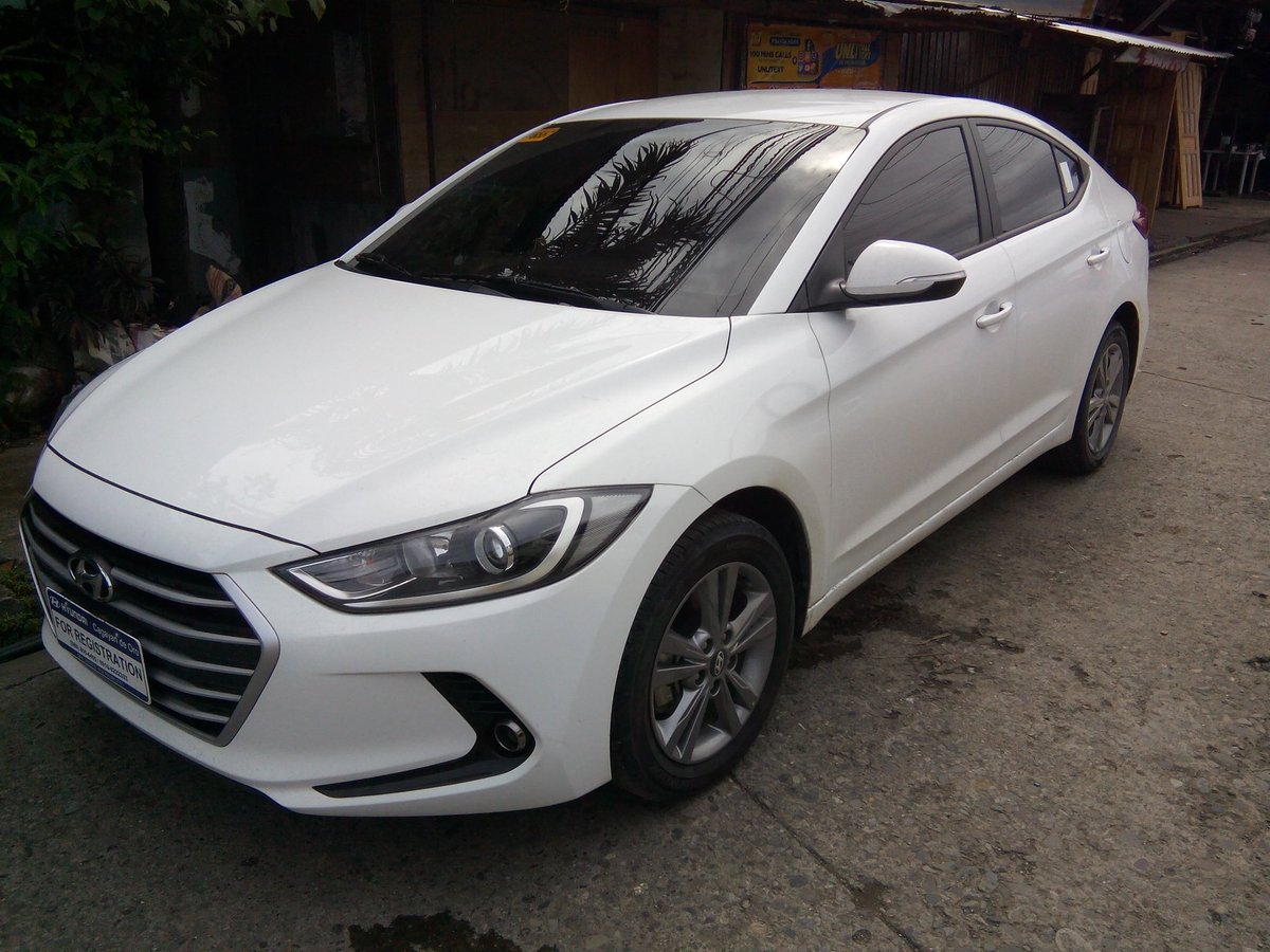 Owen_Barral's tweet photo. (February 17, 2017) #Hyundai #HyundaiElantra https://t.co/nH8C3dcfPr