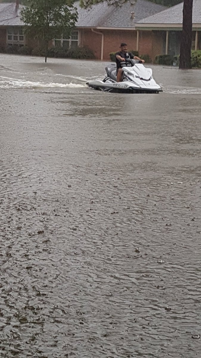 sgosborne14's tweet photo. Westbury under water. My husband just rescued someone on his jet ski @KPRCFrank @KPRC2 https://t.co/YxnIYdWa0H