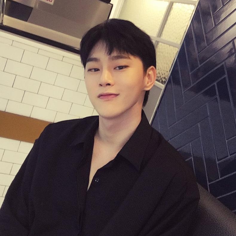 YUNNA_JGG's tweet photo. 0 0 0 |

끝까지 후회해. https://t.co/jXk7RKQboA