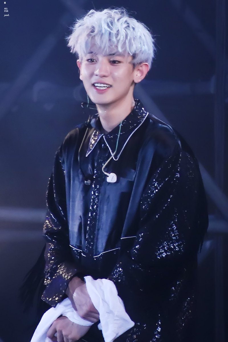 ALLFORYEOL_'s tweet photo. #chanyeol #찬열  170826 A-nation https://t.co/Lu97yxPdbS